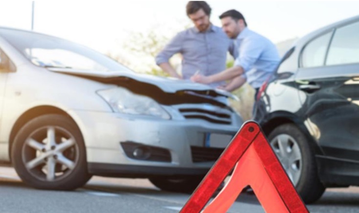 Read more about the article Should I Hire A Lawyer After A Minor Accident?